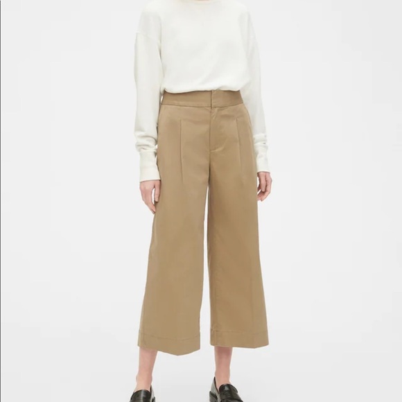 Gap - Picture 2 of 9